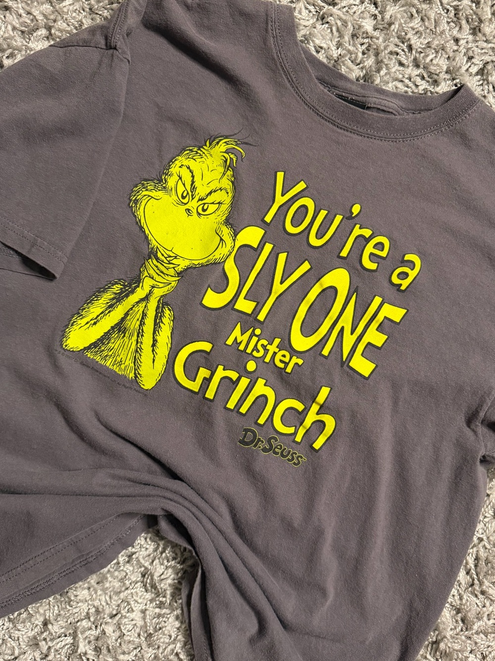 2000s Dr Seuss Grinch Shirt